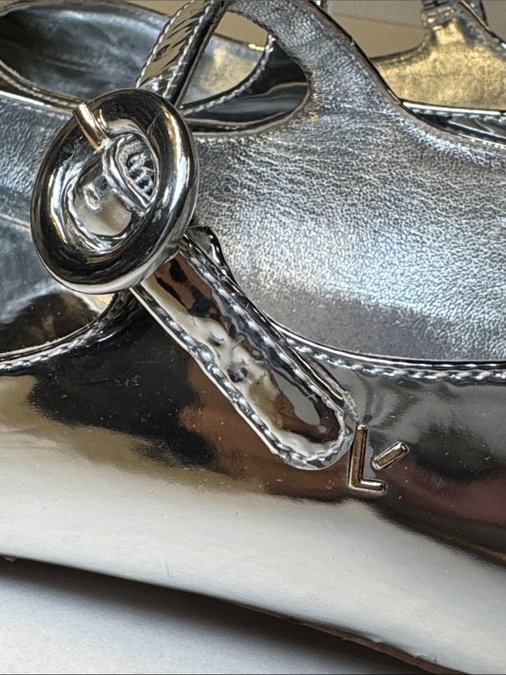 Larroude Blair Silver Mary Jane’s Ballet Flats Silver Mirror Size 8 Used - Picture 7 of 17